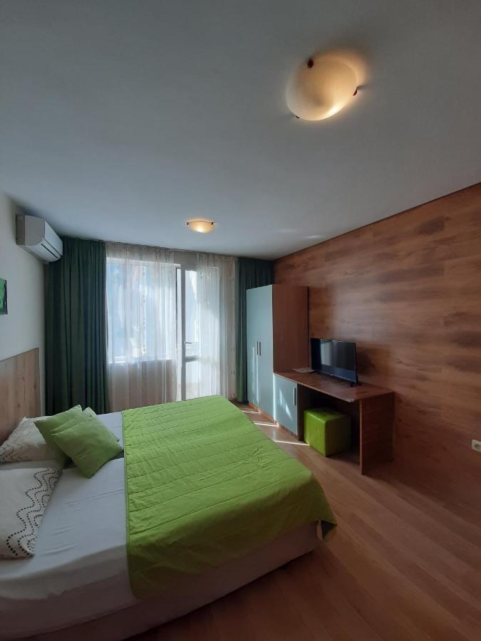 Private Rooms Silvia Varna Exterior photo
