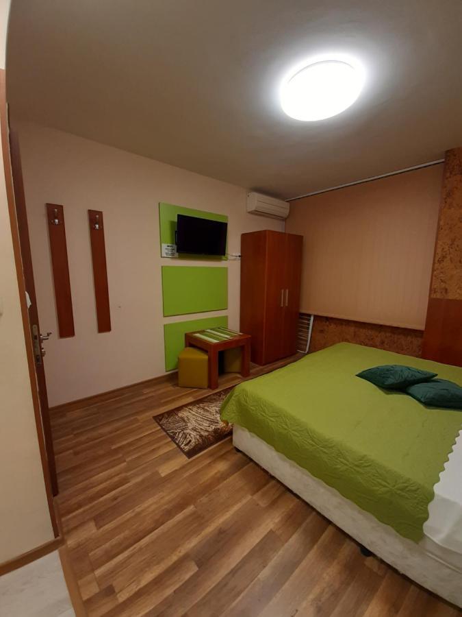 Private Rooms Silvia Varna Exterior photo