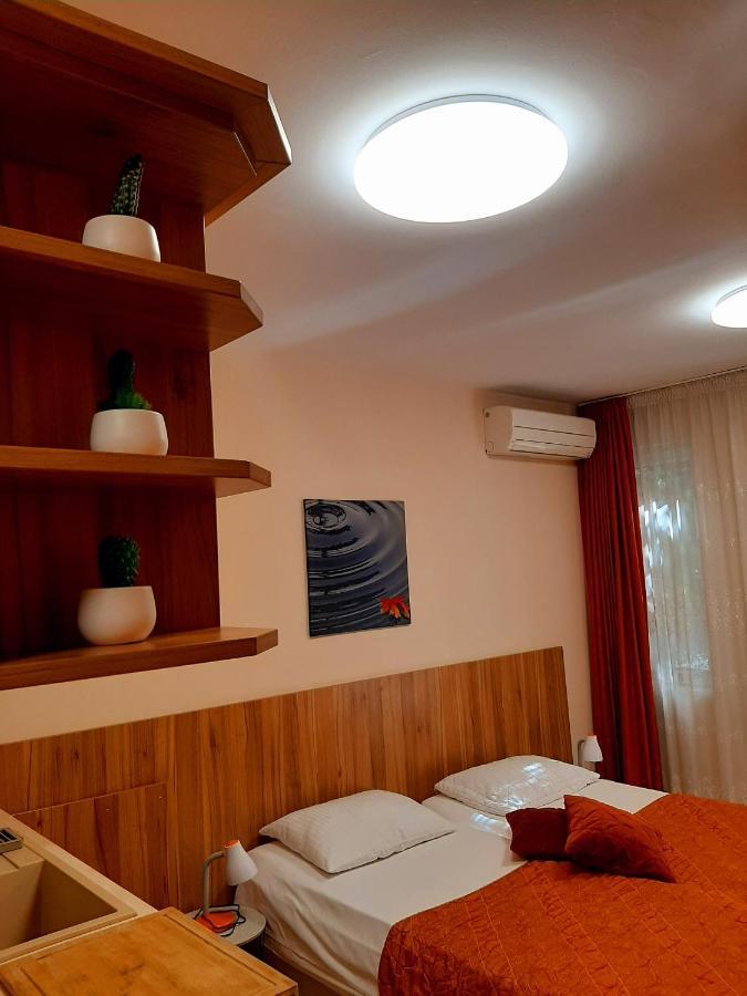 Private Rooms Silvia Varna Exterior photo