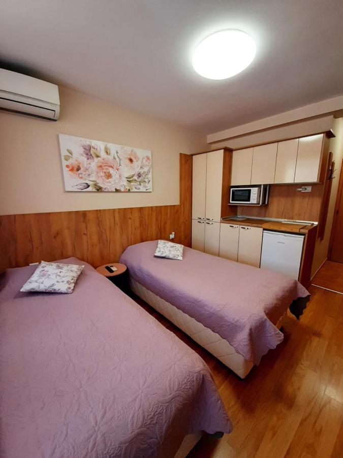 Private Rooms Silvia Varna Exterior photo