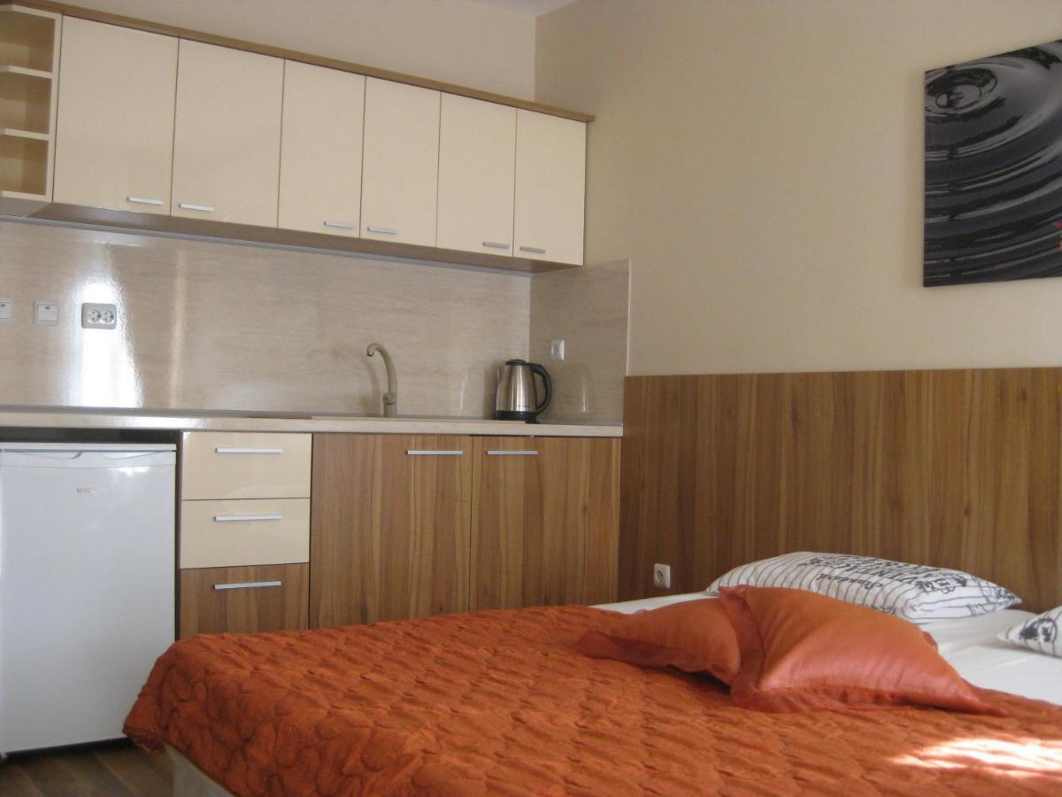 Private Rooms Silvia Varna Exterior photo