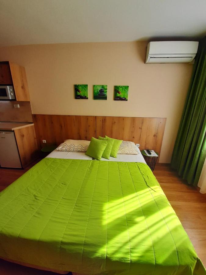 Private Rooms Silvia Varna Exterior photo